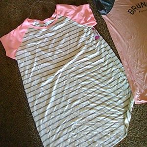 Ambrielle XL women's ultra-soft long tee